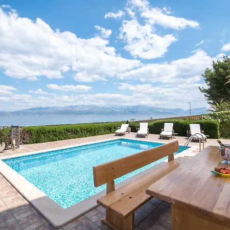 Grlica Apartment Sutivan