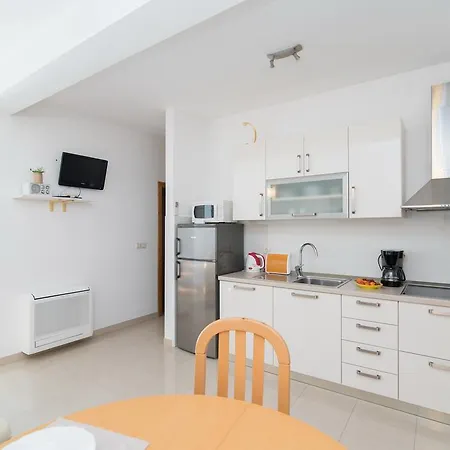 Grlica Appartement Sutivan
