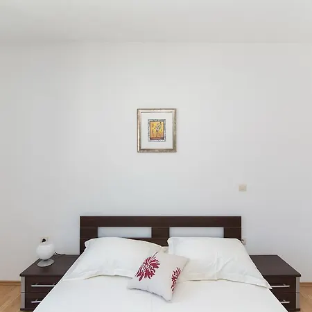 Appartement Grlica Sutivan
