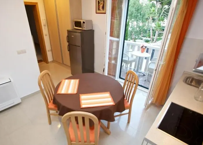 Apartamento Grlica Sutivan