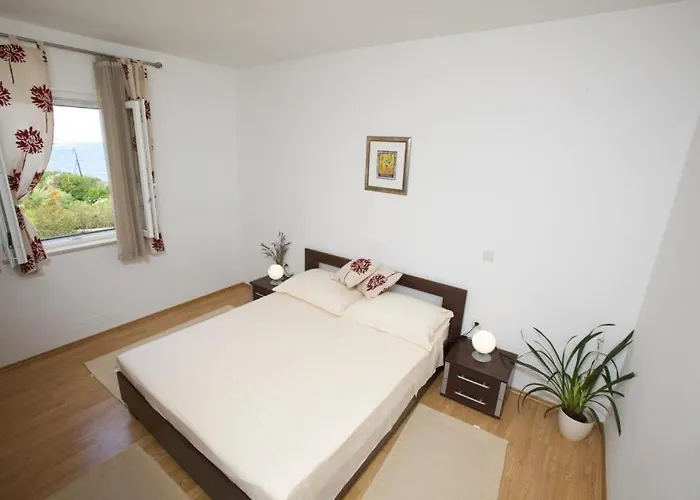 Grlica Appartamento Sutivan