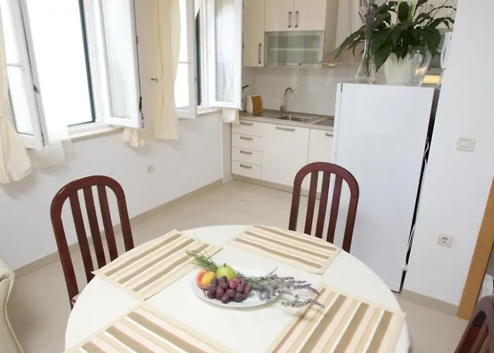 Grlica Apartamento Sutivan
