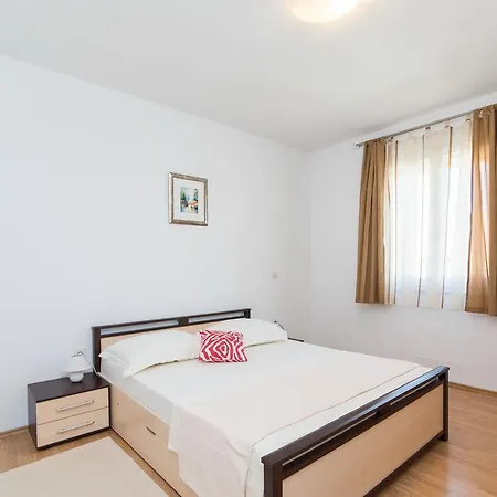 Apartment Grlica *